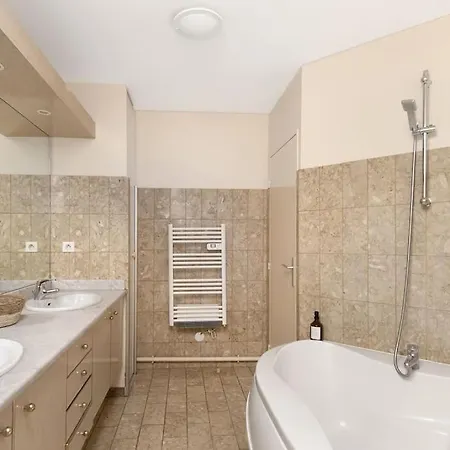 Nocnoc - Le Pargamin - Large Duplex Place Saint-pierre